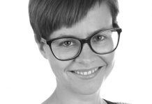 Hildur KNÚTSDÓTTIR : Biographie et Bibliographie Hildur Knútsdóttir