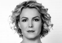 Sigridur Hagalín BJÖRNSDÓTTIR : Biographie et bibliographie Sigríður Hagalín Björnsdóttir