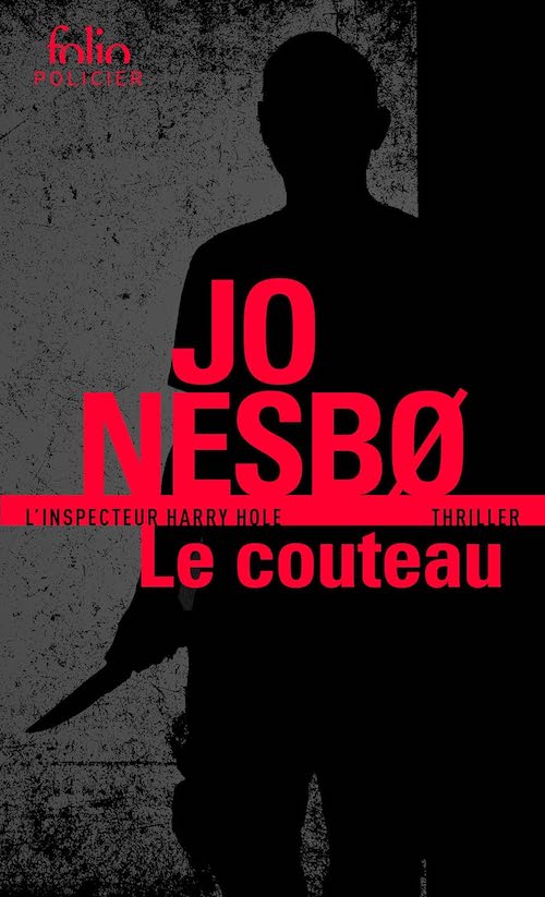 Jo NESBO - Harry Hole - Tome 12 - Le couteau Harry Hole a réintégré la police criminelle d’Oslo, mais il doit se contenter des cold cases alors qu’il rêve de remettre sous les verrous Svein Finne, ce violeur en série qu’il avait arrêté il y a une dizaine d’années et qui vient d’être libéré. Outrepassant les ordres de sa supérieure hiérarchique, Harry traque cet homme qui l’obsède. Mais un matin, après une soirée bien trop arrosée, Harry se réveille sans le moindre souvenir de la veille, les mains couvertes du sang d’un autre. C’est le début d’une interminable descente aux enfers : il reste toujours quelque chose à perdre, même quand on croit avoir tout perdu.